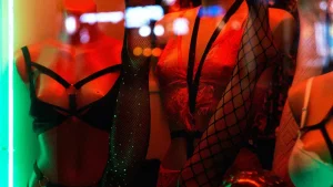 開10年妓院是什麼樣的體驗　老闆：嫖客妓女都只是普通人